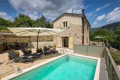 Villa Casa Mavretici by Villas Guide