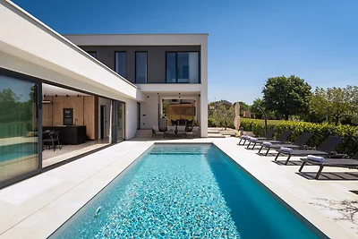 Villa Karbula by Villas Guide