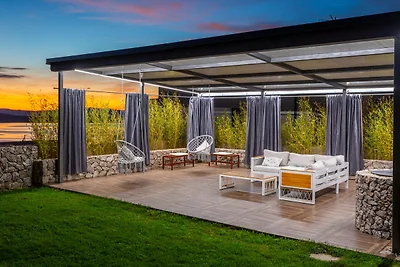 Holiday Home Legara with pool by Villas Guide