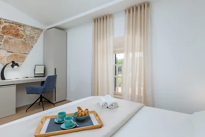 Pula Bay View apartment by Villas Guide