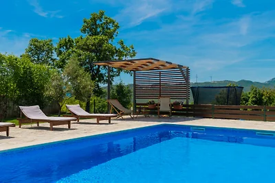 Villa Ruža - Omiš by Villas Guide