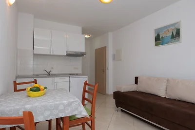 Studio Apartman Erstic 2 - Baška Voda by Vill...