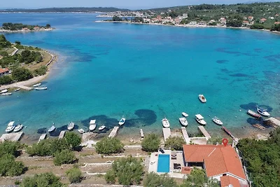 Villa Peace & Quiet by Villas Guide