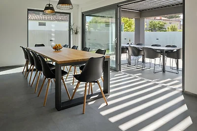 Villa Nea by Villas Guide