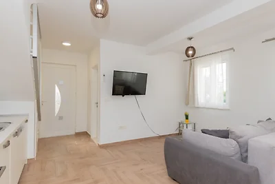 Holiday Home VIKK in Makarska by Villas Guide