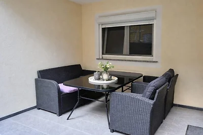 Apartman Komsic by Villas Guide