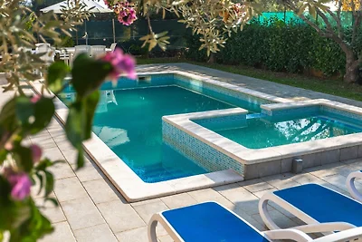 Villa Smilja by Villas Guide