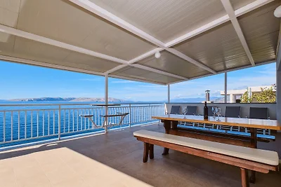 Apartman Arnia pool&beachfront by Villas...