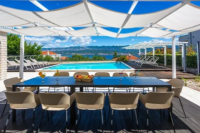 Vila Oleander - Malinska by Villas Guide