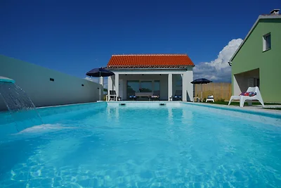 Green Escape Holiday House by Villas Guide