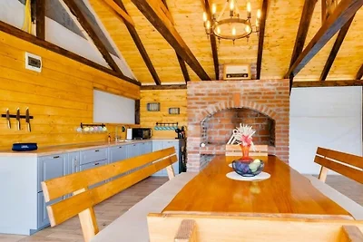 Villa Mali Sokol by Villas Guide