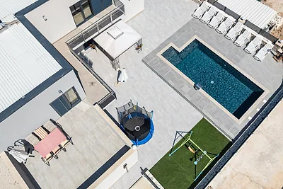 Villa Angela by Villas Guide