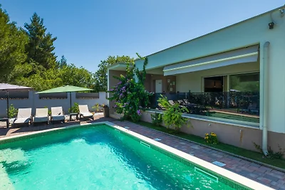 Villa Dila by Villas Guide