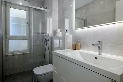 Sunny Lux Villa 2 in Makarska by Villas Guide