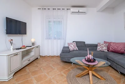 Apartman Sabina 1 by Villas Guide