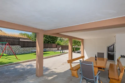 Villa Mateo -Zagvozd by Villas Guide