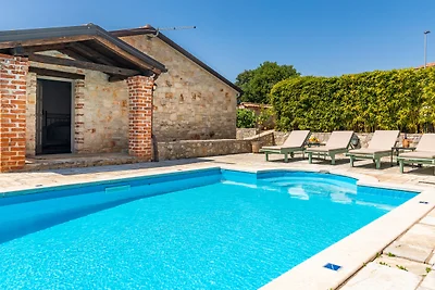 Villa Amyra by Villas Guide
