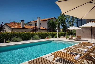 Villa Curitico by Villas Guide