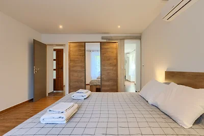 House Luna by Villas Guide