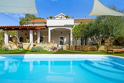 Holiday Home San by Villas Guide