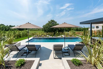 Villa Parenzo IV by Villas Guide
