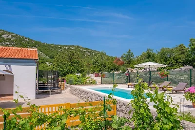Villa Sanja in Makarska by Villas Guide