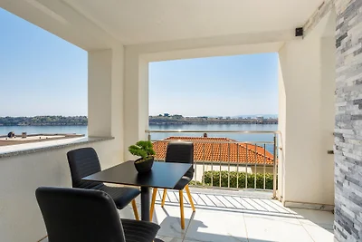 Villa Nada sea view&whirpool island Krk by...