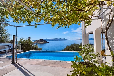 Apartman Arnia pool&beachfront by Villas...