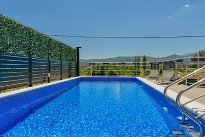 Villa Neda Imotski-Makarska by Villas Guide