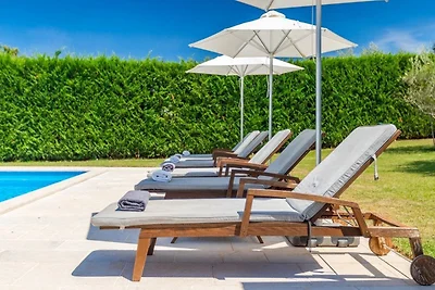 Villa Peran by Villas Guide