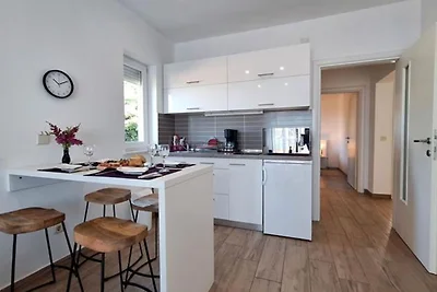 Melone Apartman 2 Dramalj by Villas Guide