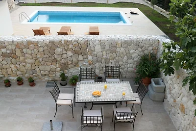 Villa Green Residence by Villas Guide