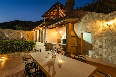 Villa Dia by Villas Guide