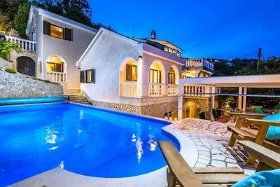 Vila Iris - Opatija by Villas Guide