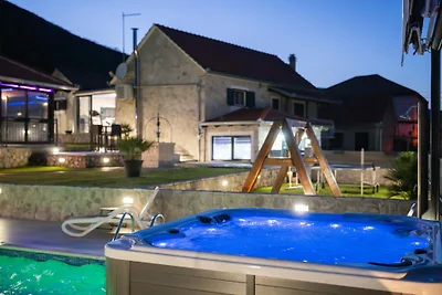 Villa Ivandvor in Split by Villas Guide