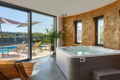 Villa Aria by Villas Guide