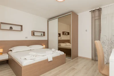 Villa Mateo -Zagvozd by Villas Guide