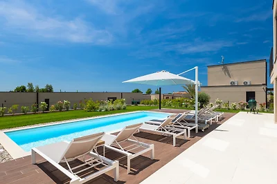 Villa Rosalie with Sauna & Pool by Villas...