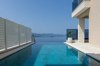 Villa Sole Komarna by Villas Guide