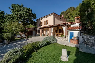 Holiday Home Vintage by Villas Guide