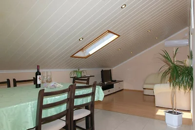 Apartman Mario with pool by Villas Guide