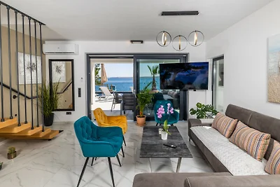 Villa Palazzo Maestral beachfront by Villas...