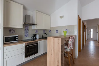 Apartman Damir 1 by Villas Guide