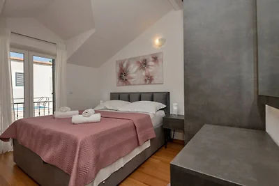 Villa Elizabeta Makarska by Villas Guide
