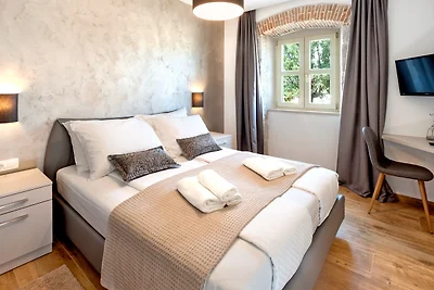 Villa Lori by Villas Guide