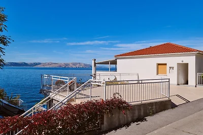 Apartman Arnia pool&beachfront by Villas...