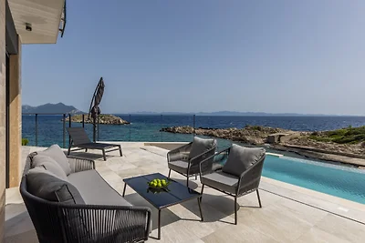 Villa Mare by Villas Guide