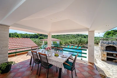 Villa Bradat by Villas Guide