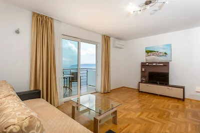 Apartman Zora 2 by Villas Guide