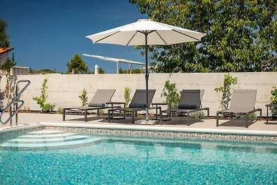 Villa Lucilla by Villas Guide